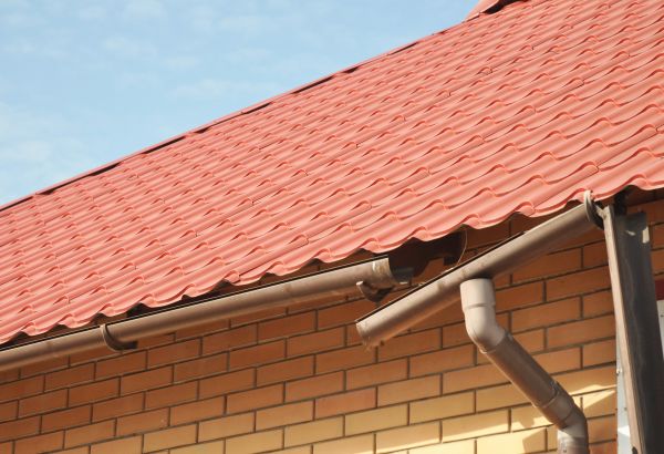 Cost of Loose Gutter Repair in Omaha